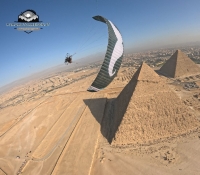 Fly over pyramids, fliegen über den Pyramiden